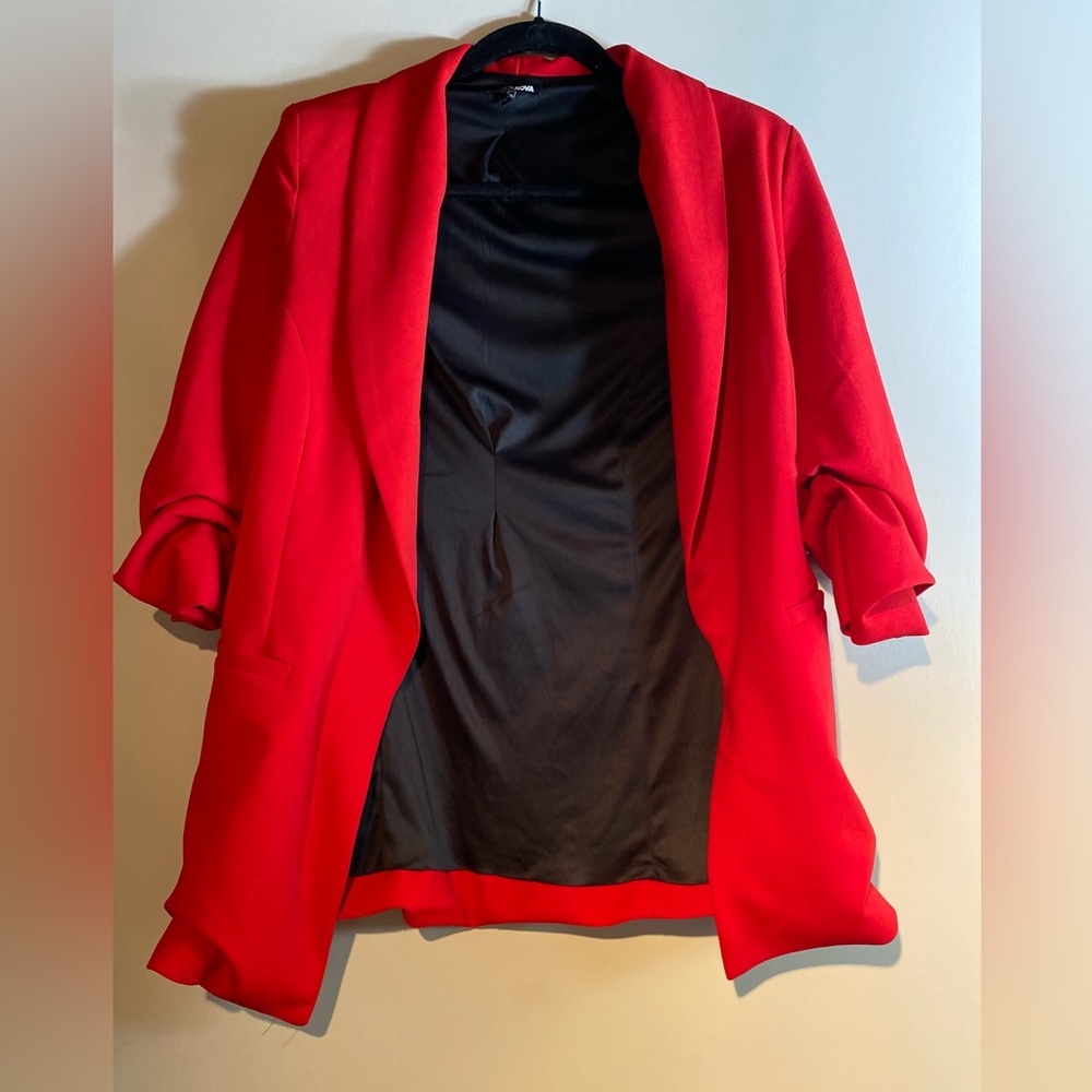 Red blazer - Picture 6 of 6